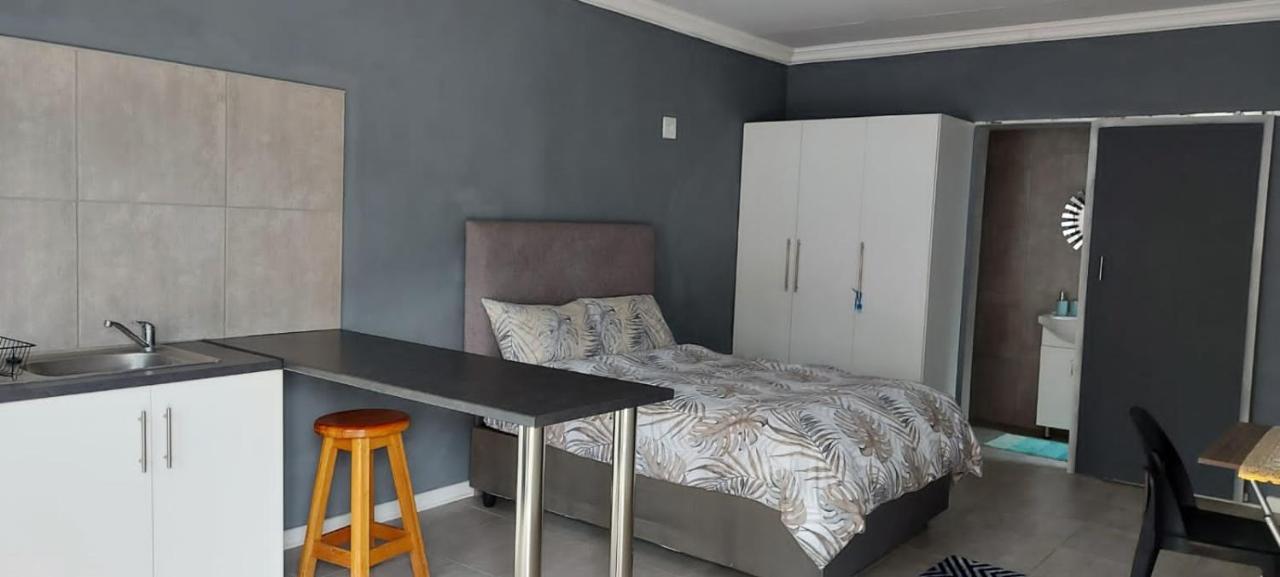 Tj Self-Catering Daire Graaff-Reinet Dış mekan fotoğraf