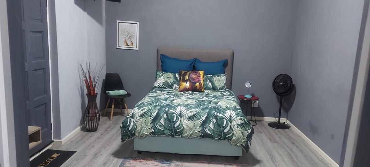 Tj Self-Catering Daire Graaff-Reinet Oda fotoğraf