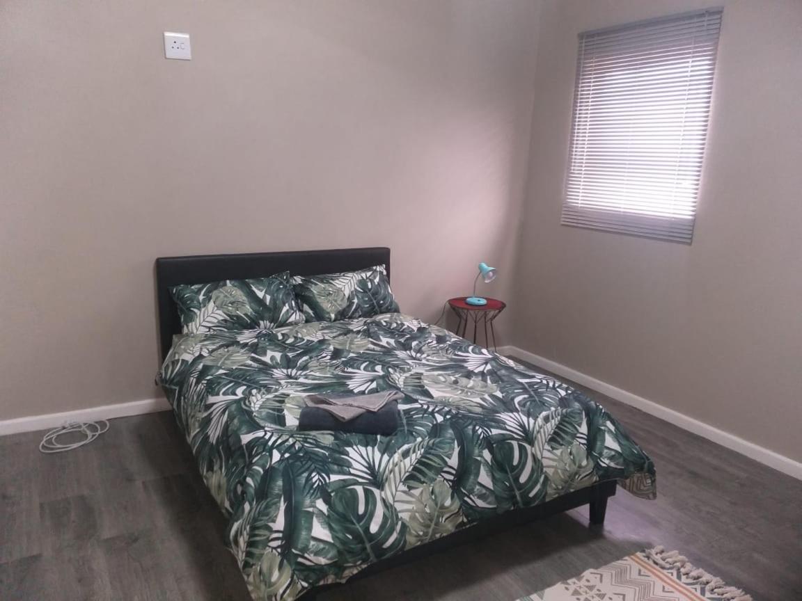 Tj Self-Catering Daire Graaff-Reinet Dış mekan fotoğraf